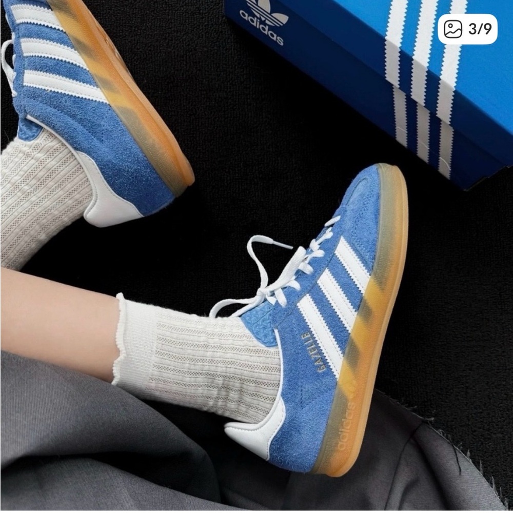 Adidas Gazelle Blue Fusion and Cloud White Shoes; like new; with box